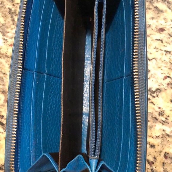 Authentic Gucci wallet. - Picture 4 of 8